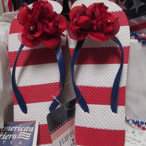 NWT Americana Flag Patriotic Flip Flop